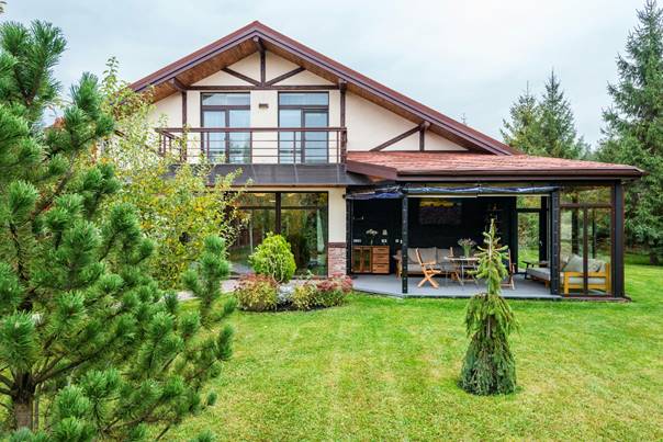 Huis met tuin en veranda
